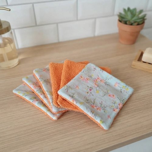 Lot de 8 lingettes démaquillantes coton imprimé et éponge