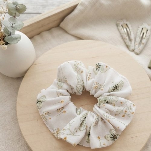Chouchou coton blanc à fleurs vertes