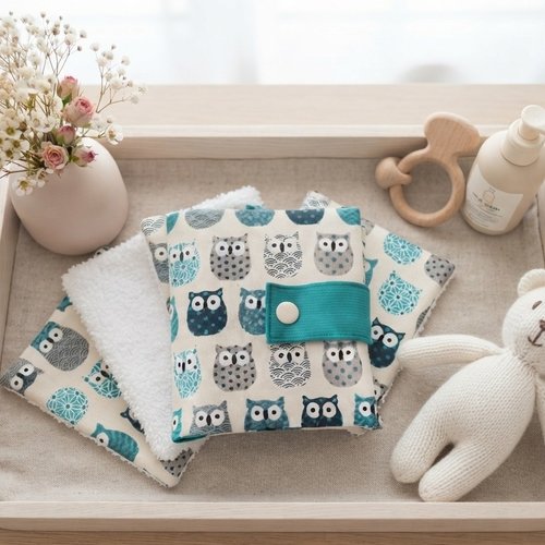 Ensemble pochette et 6 lingettes motif chouettes