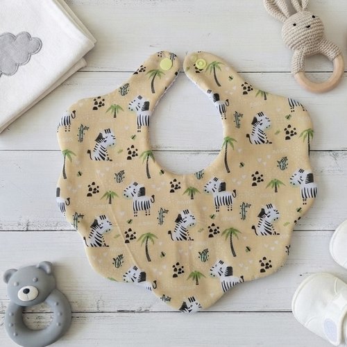 Bavoir naissance fleur coton imprimé et éponge