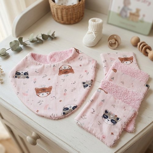 Ensemble naissance bavoir et 10 lingettes