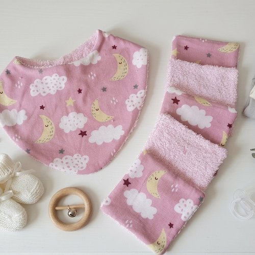 Ensemble naissance bavoir et 10 lingettes
