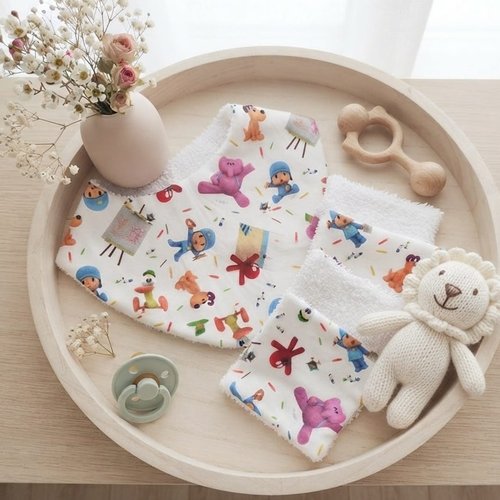 Ensemble naissance bavoir et 10 lingettes