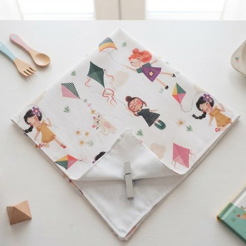 Serviette de table pour enfants motifs filles et cerf volant