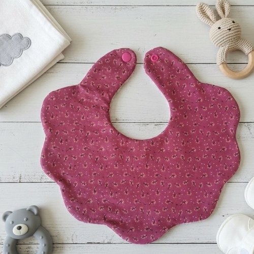 Bavoir naissance fleur coton imprimé et éponge rose
