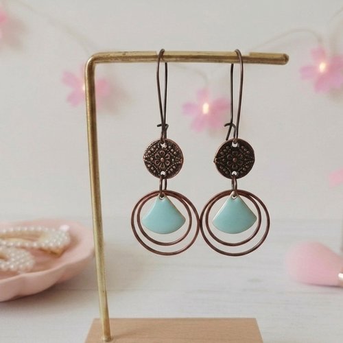 Boucles d'oreilles anneaux cuivre rouge et sequin émail triangle