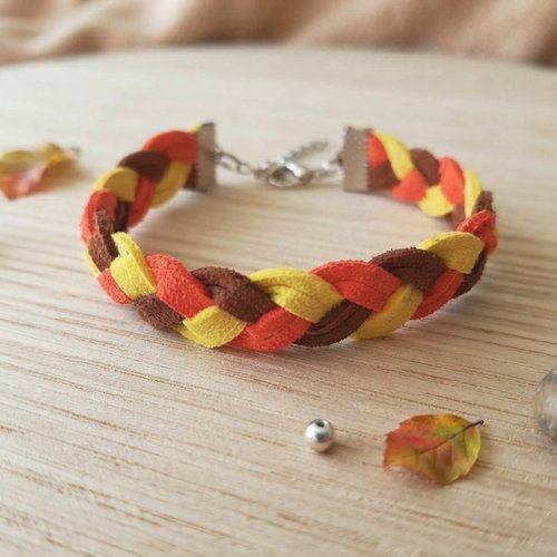 Bracelet suédine tressée tricolore