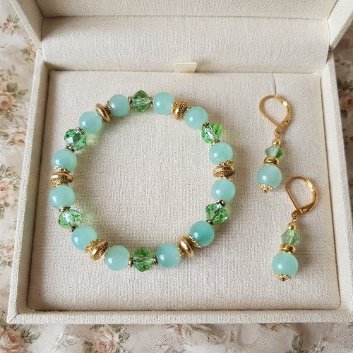 Parure bracelet et boucles d'oreilles assorties