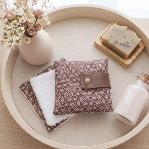 Pochette de 6 lingettes démaquillantes marron et blanc