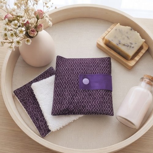 Pochette de 6 lingettes démaquillantes violet et blanc