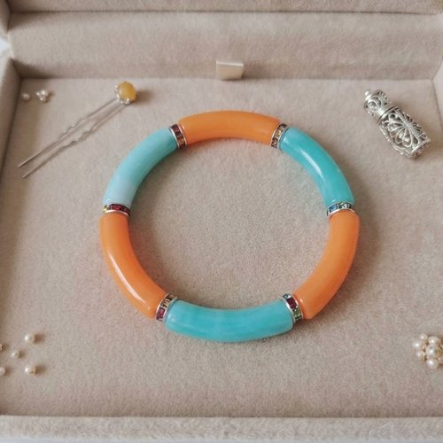 Bracelet perles tube incurvées