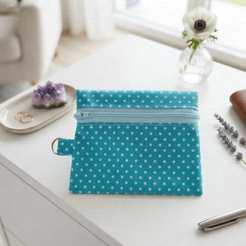 Porte monnaies/porte cartes en coton bleu pois blancs