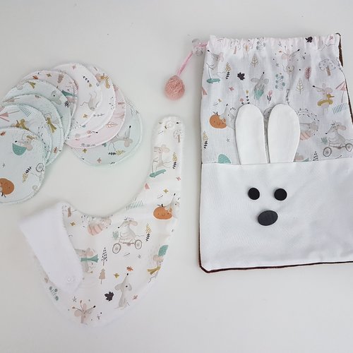 Kit  de naissance - 9 lingettes lavables, 1 bavoir bandana et 1 sac (thème : souris)