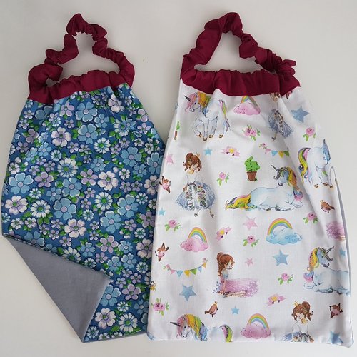 2 serviettes de table - grands bavoirs, serviettes pour cantine, maternelle, école, loisirs (thème : fleurs et licornes)