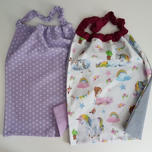 2 serviettes de table - grands bavoirs, serviettes pour cantine, maternelle, école, loisirs (thème : etoiles, licornes et fées)