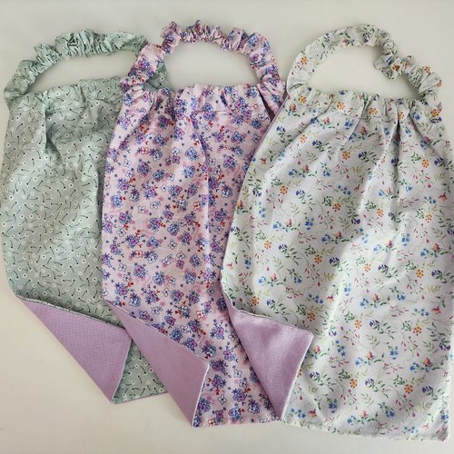 3 serviettes de table - grands bavoirs, serviettes cantine, maternelle, école, loisirs (thème : fleurs vertes, roses, bleues