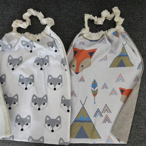 2 serviettes de table - grands bavoirs, serviettes cantine, maternelle, école, loisirs (thème : renards)