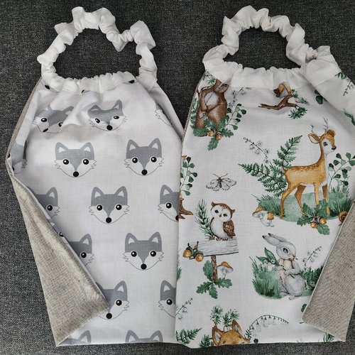 2 serviettes de table - grands bavoirs, serviettes cantine, maternelle, école, loisirs (thème : renards et animaux de la forêt)