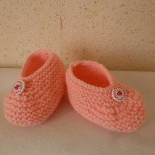 Chausson forme ballerine rose pastel , pour bébé fille , naissance 3 mois , tricoté main avec une 