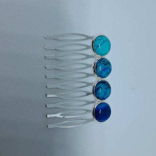 Peigne à chignon avec turquoise, sodalite et apatite création unique