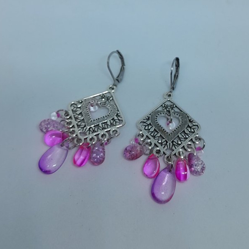 Boucles d'oreille chandelier en verre de bohème rouge uniques