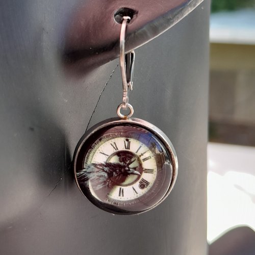 Boucles d'oreille cabochons en verre gothique horloge modèle unique