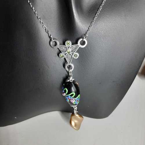 Collier triangle strass et perles de verre de murano création unique
