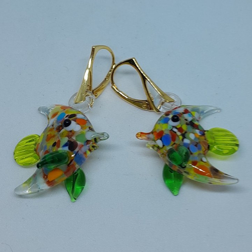 Boucles d'oreille dormeuses poissons en verre de murano et en argent plaquées or