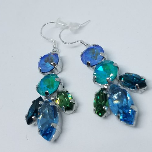 Boucles d'oreille libellule en cristal bleu vert crochets argent création unique