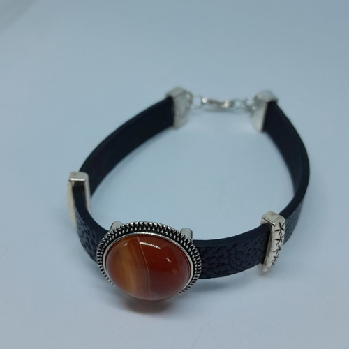 Bracelet réglable cornaline et cuir reconstitué noir création unique