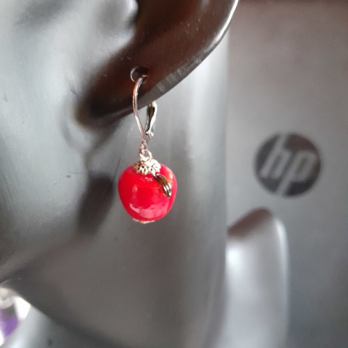 Boucles d'oreille fruits pommes rouges en verre et acier inoxydable