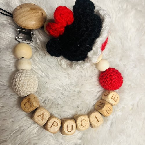 Attache tétine au crochet