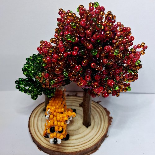 Arbre d’automne avec renard en perles – pièce unique