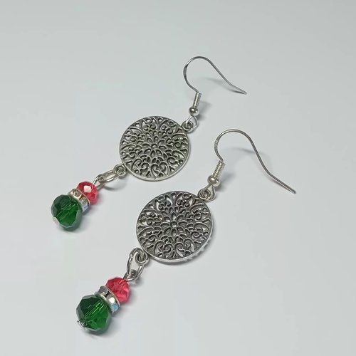 Boucles d'oreilles pendantes "passion & émeraude" – cristal & filigrane