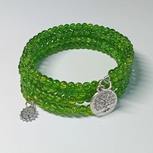 Bracelet cristal vert facetté – argenté (fin & scintillant)
