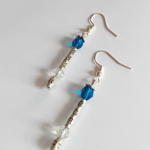 Boucles d'oreilles bleu de l'océan