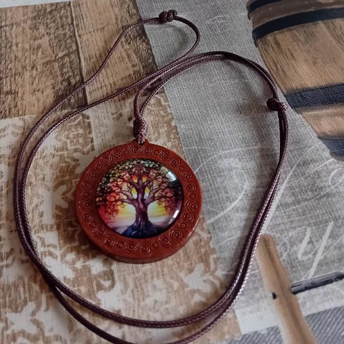 Sautoir "éclat naturel" — cabochon verre & bois