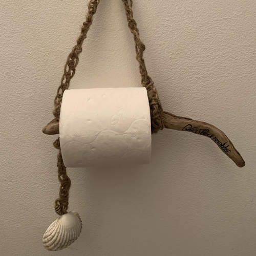 Support papier toilette en bois flotté et coquillage