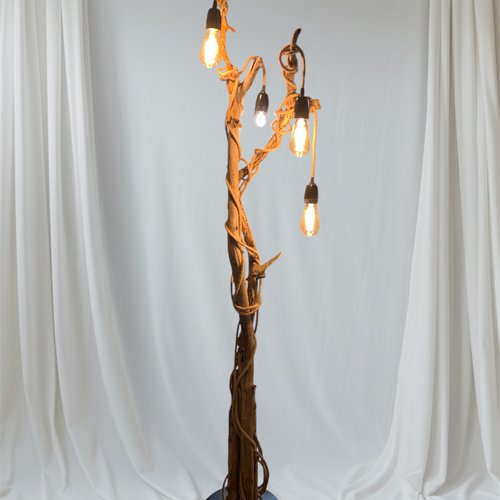 Lampadaire en bois flotté
