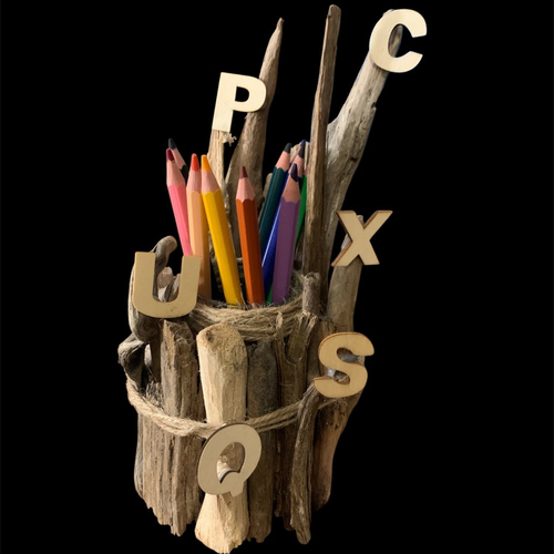 Pot en bois flotté et 10 crayons de couleur