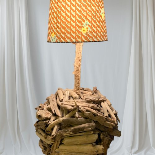 Lampe de salon original, en bois flotté