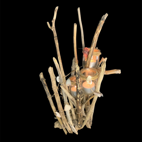 Bougeoir en bois flotté, décoré de coquillages pour trois bougies