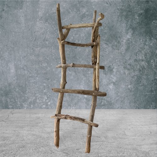 Echelle en bois flotté pour salle de bain