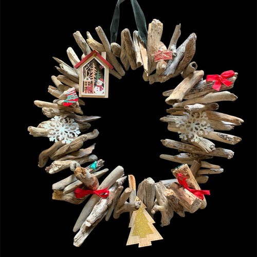 Couronne de noël en bois flotté