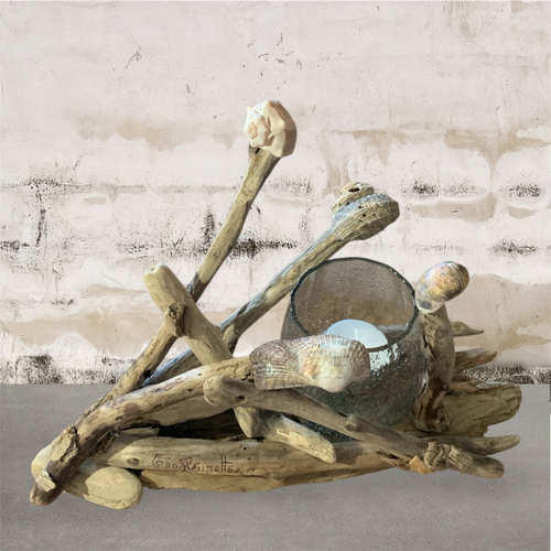 Photophore écolo, en bois flotté, décoré de coquillages et bougie