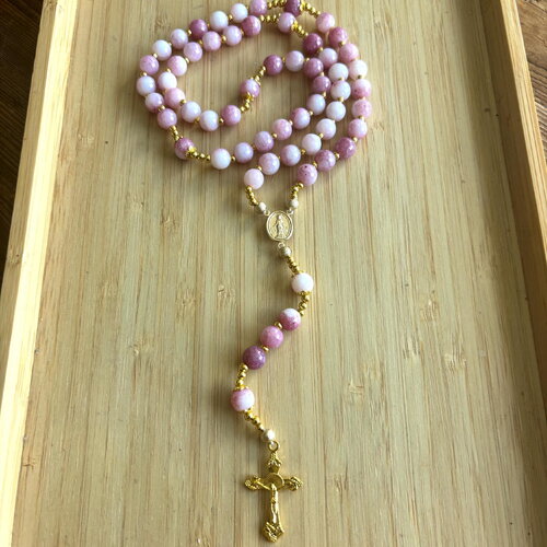 Chapelet chrétien, rosaire chrétien, chapelet perles rose, chapelet marbré rose, chapelet dégradé de rose, rosaire perles rose,  protection