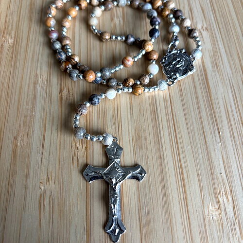 Chapelet chrétien, rosaire chrétien, chapelet pierre naturelle, chapelet jaspe léopard, chapelet agate beige, cadeau religieux, protection