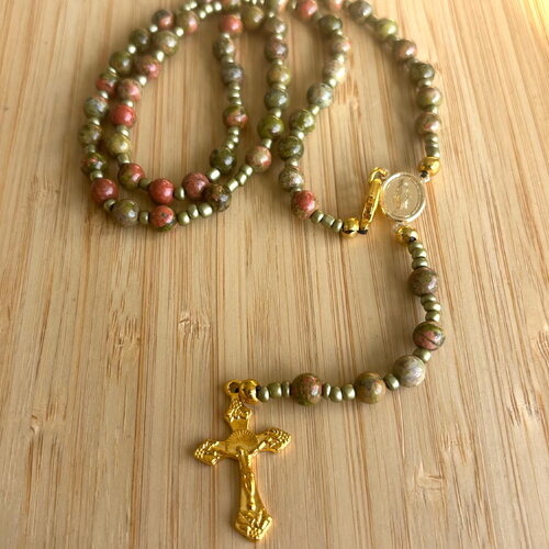 Chapelet chrétien, rosaire chrétien, chapelet pierre naturelle, chapelet pierre unakite, chapelet pierre rouge vert, rosaire croix or,cadeau
