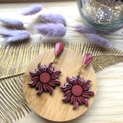 Boucles d’oreilles de la collection soleil, couleur vieux rose, modèle unique fait main en france