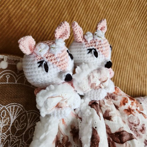 Doudou câlin huguette la bichette